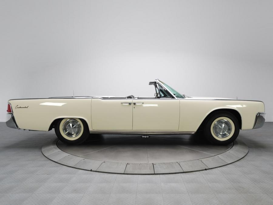  Lincoln Continental Convertible (74A) 1962 года  (фото 9 из 35)